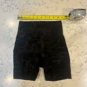 Lululemon Camo 5” Biker Shorts